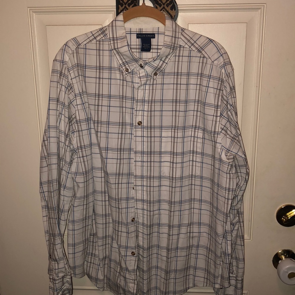 Men’s long sleeve dress shirt.